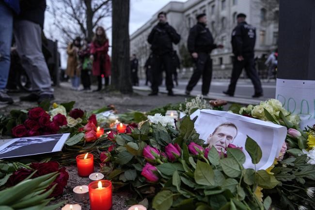 Western officials and Kremlin critics blame Putin and his government for Navalny's death in prison | iNFOnews.ca