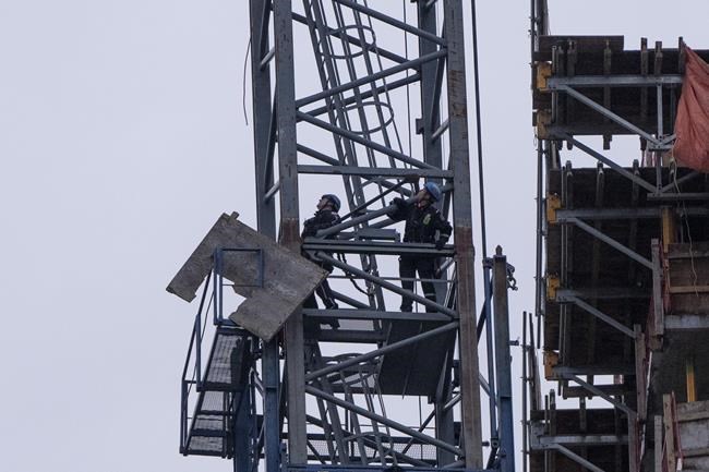 Safety a priority following worker's death in Vancouver crane incident: mayor | iNFOnews.ca Safety a priority following worker's death in Vancouver crane incident: mayor | iNFOnews.ca