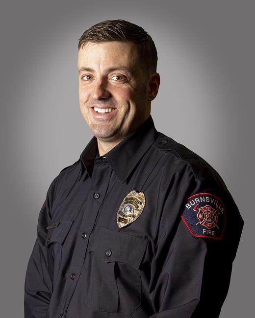 Investigators: Man who killed 3 Minnesota responders opened fire without warning, inside his house | iNFOnews.ca