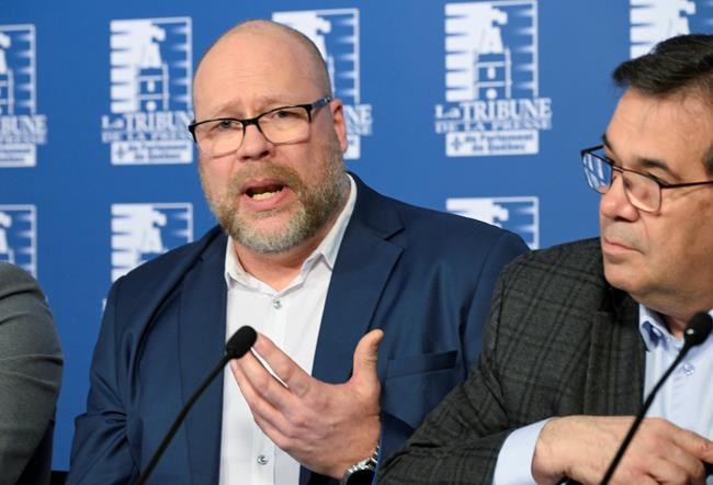 Quebec's common front unionized workers vote to accept deal with province | iNFOnews.ca Quebec's common front unionized workers vote to accept deal with province | iNFOnews.ca