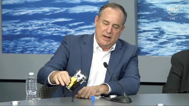 Private US spacecraft is on its side on the moon with some antennas covered up, the company says | iNFOnews.ca