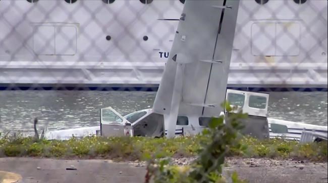 Seaplane crashes near PortMiami, all 7 passengers escape without injury, officials say | iNFOnews.ca