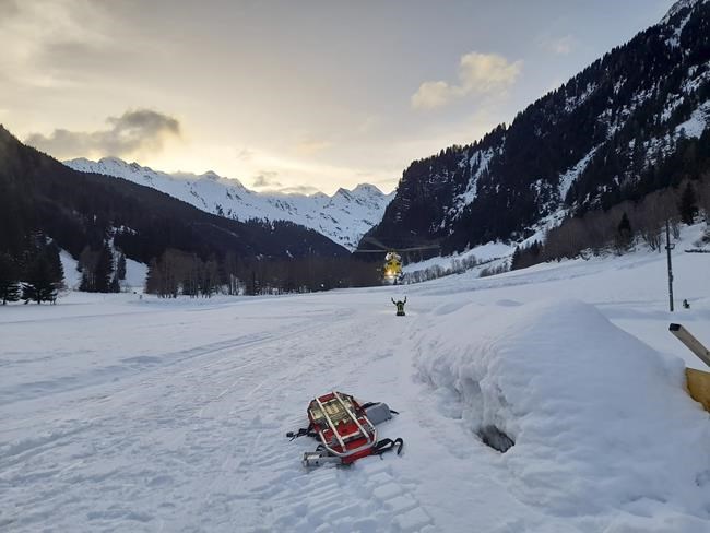 Avalanche in northern Italy kills 1 German skier, critically injures 2 others | iNFOnews.ca