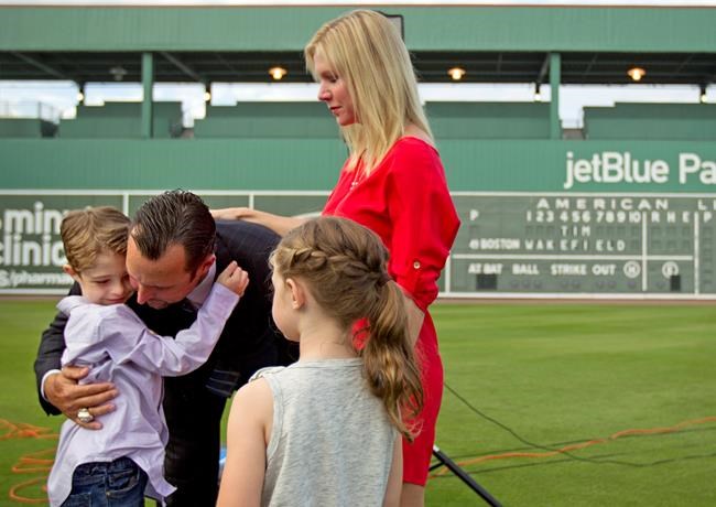 Stacy Wakefield had a passion for service that continued after husband Tim Wakefield's death | iNFOnews.ca