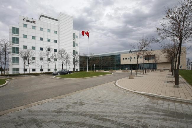 Fired scientists played down links to China, failed to protect information: documents | iNFOnews.ca