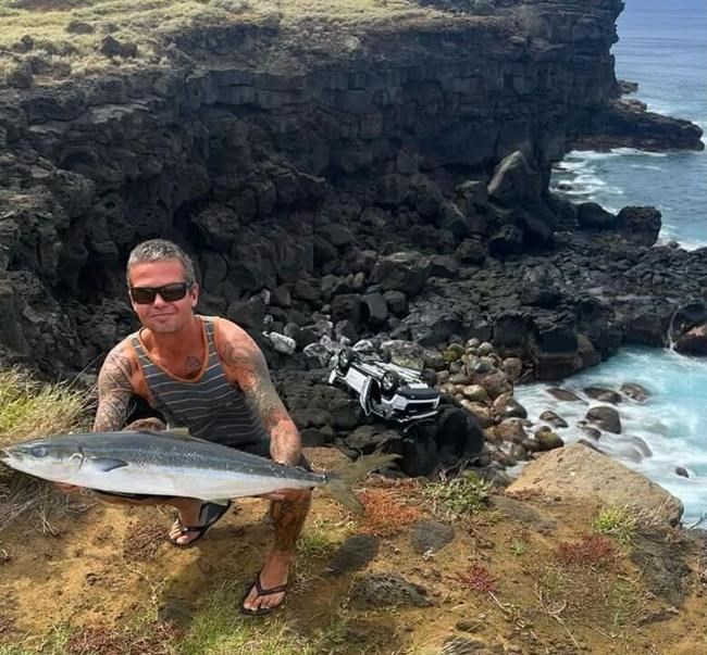 Canadian man drives off Hawaiian cliff, falls from wreck, washes out to sea, survives | iNFOnews.ca Canadian man drives off Hawaiian cliff, falls from wreck, washes out to sea, survives | iNFOnews.ca