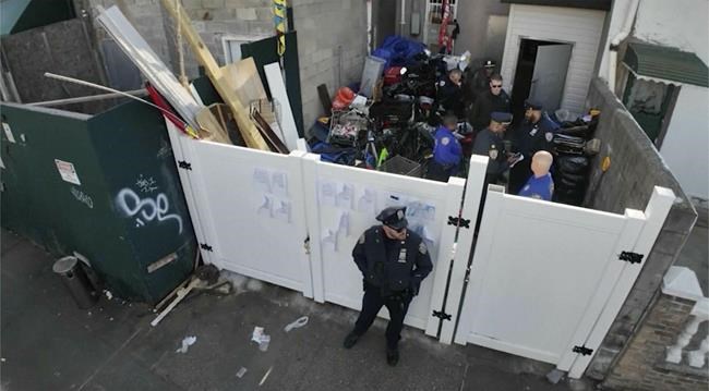 NYC officials clear another storefront illegally housing dozens of migrants in unsafe conditions | iNFOnews.ca