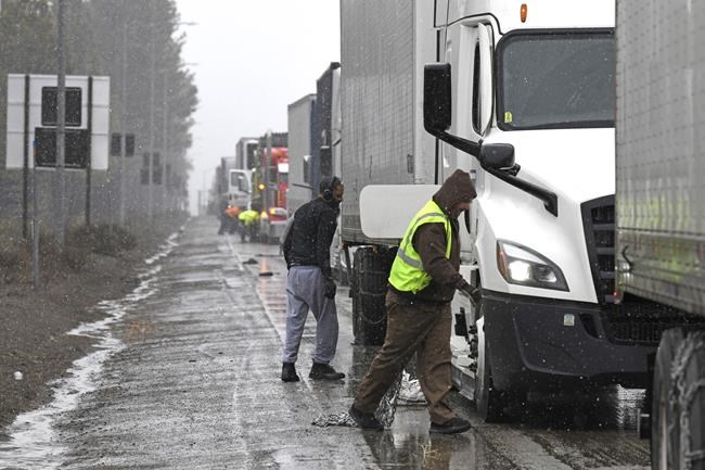 Blizzard warning, avalanche watch as storm packing up to 10 feet of snow moves into Sierra Nevada | iNFOnews.ca Blizzard warning, avalanche watch as storm packing up to 10 feet of snow moves into Sierra Nevada | iNFOnews.ca