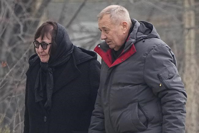 Putin foe Alexei Navalny is buried in Moscow as thousands attend under a heavy police presence | iNFOnews.ca