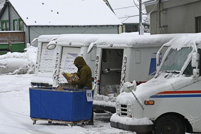 Stretch of I-80 shut down as monster blizzard dumps snow on mountains in California and Nevada | iNFOnews.ca