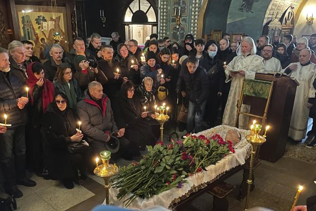 Russians embrace hope amid despair as Alexei Navalny says his final goodbye | iNFOnews.ca Russians embrace hope amid despair as Alexei Navalny says his final goodbye | iNFOnews.ca