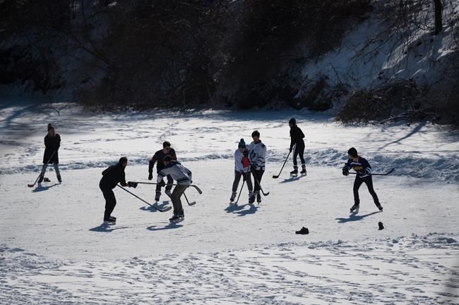 Survey finds 25% of Canadians think discrimination is a problem in sports | iNFOnews.ca Survey finds 25% of Canadians think discrimination is a problem in sports | iNFOnews.ca