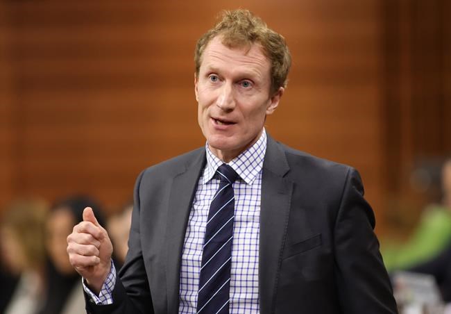 Ottawa should respect Quebec's immigration cap for family reunification: minister | iNFOnews.ca