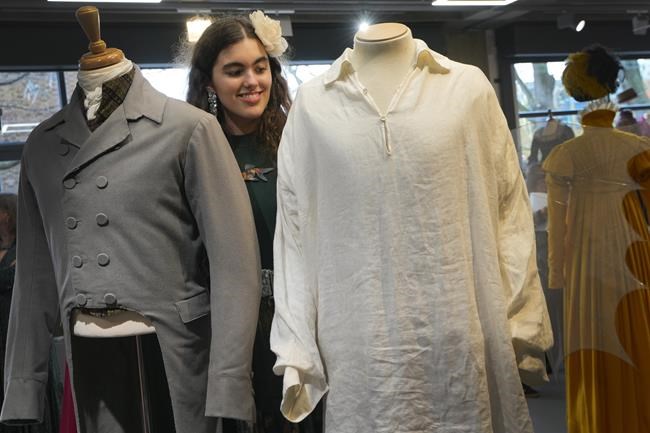 Colin Firth's costume from famous 'Pride and Prejudice' wet-shirt scene nets a tidy sum at auction | iNFOnews.ca