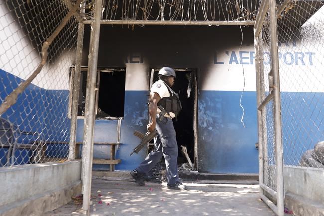 Politicians seek new alliances to lead Haiti as gangs take over and premier tries to return home | iNFOnews.ca Politicians seek new alliances to lead Haiti as gangs take over and premier tries to return home | iNFOnews.ca