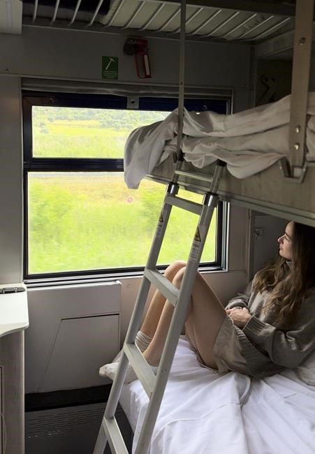 New to riding a sleeper train? Here’s the best way to book tickets | iNFOnews.ca