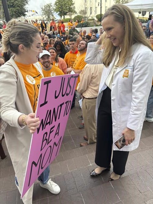 Alabama governor signs legislation protecting IVF providers from legal liability into law | iNFOnews.ca Alabama governor signs legislation protecting IVF providers from legal liability into law | iNFOnews.ca