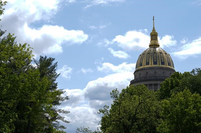West Virginia could become the 12th state to ban smoking in cars with kids present | iNFOnews.ca West Virginia could become the 12th state to ban smoking in cars with kids present | iNFOnews.ca