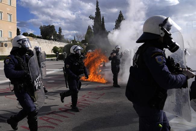 Greek lawmakers approve ending state monopoly on university education, despite student protests | iNFOnews.ca Greek lawmakers approve ending state monopoly on university education, despite student protests | iNFOnews.ca