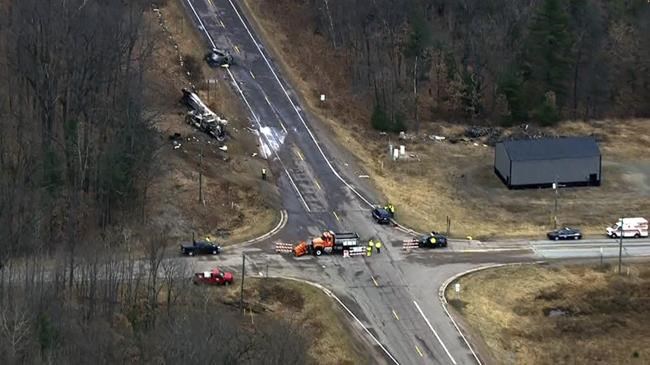 9 killed in western Wisconsin traffic crash involving a semitruck and a van | iNFOnews.ca