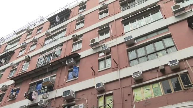 A cleaner finds 2 dead babies in glass bottles in a vacated Hong Kong apartment. Police arrest 2 | iNFOnews.ca A cleaner finds 2 dead babies in glass bottles in a vacated Hong Kong apartment. Police arrest 2 | iNFOnews.ca