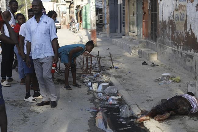 Gangs attack police stations in Haiti as Caribbean leaders call an emergency meeting Monday | iNFOnews.ca Gangs attack police stations in Haiti as Caribbean leaders call an emergency meeting Monday | iNFOnews.ca