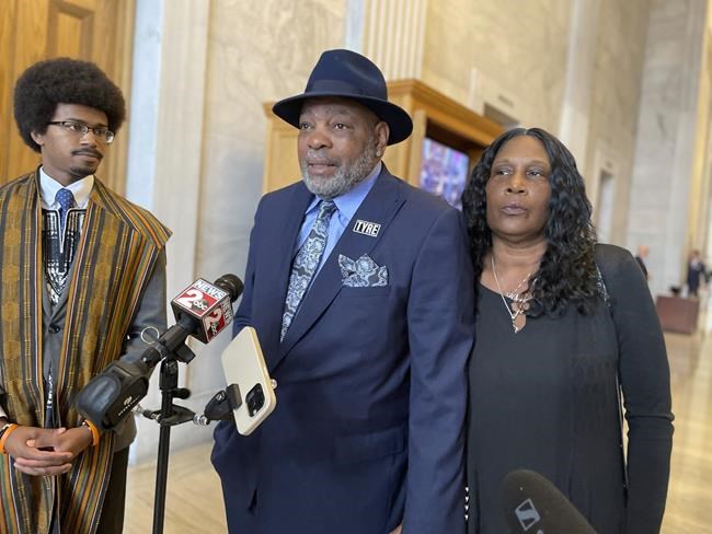 Bill to undo Memphis’ traffic stop reforms after Tyre Nichols death headed to governor's desk | iNFOnews.ca Bill to undo Memphis’ traffic stop reforms after Tyre Nichols death headed to governor's desk | iNFOnews.ca