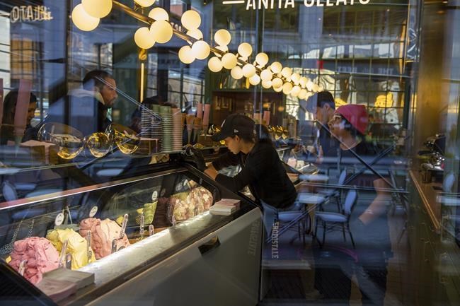 US consumer sentiment ticks down slightly, but most expect inflation to ease further | iNFOnews.ca US consumer sentiment ticks down slightly, but most expect inflation to ease further | iNFOnews.ca