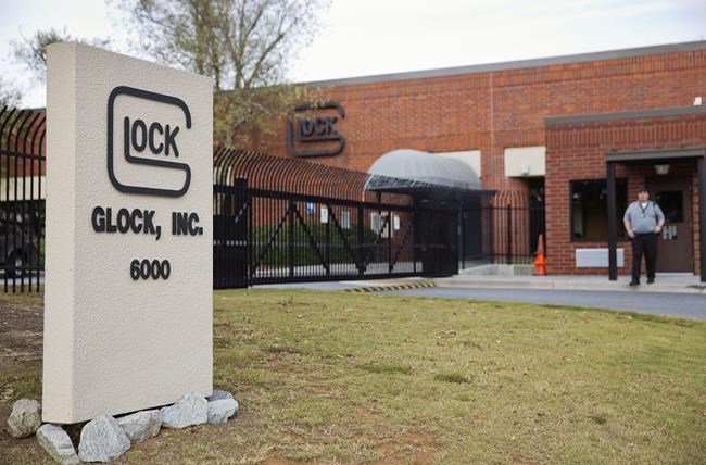 Chicago sues gunmaker Glock over conversions to machine guns | iNFOnews.ca