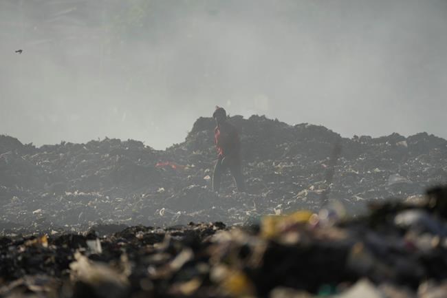 UN says e-waste from trashed electric devices is piling up and recycling isn't keeping pace | iNFOnews.ca UN says e-waste from trashed electric devices is piling up and recycling isn't keeping pace | iNFOnews.ca