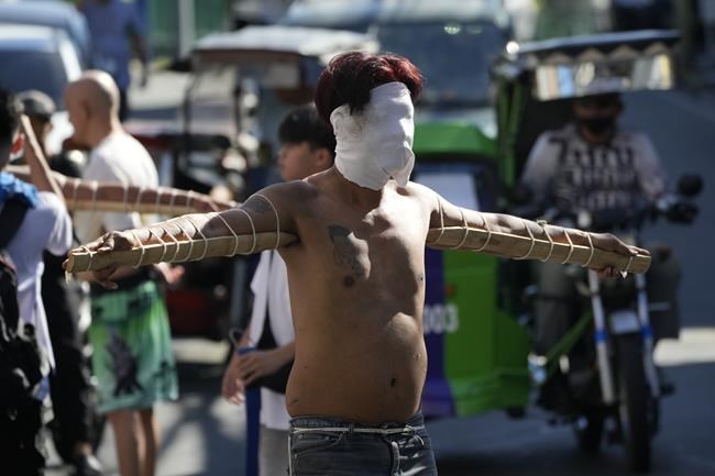 A Filipino villager is nailed to a cross for the 35th time on Good Friday to pray for world peace | iNFOnews.ca
