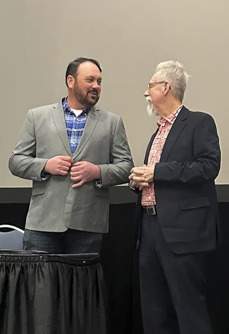 Voters in Enid, Oklahoma, oust city council member with ties to white nationalism | iNFOnews.ca Voters in Enid, Oklahoma, oust city council member with ties to white nationalism | iNFOnews.ca
