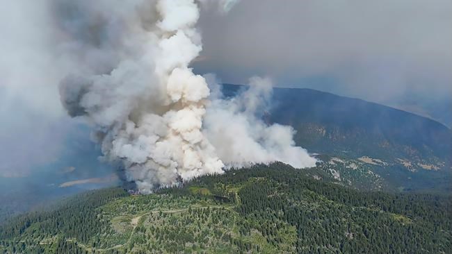 'Like lava': Evacuee tells of frightening fire escape, as number of B.C. blazes soars | iNFOnews.ca