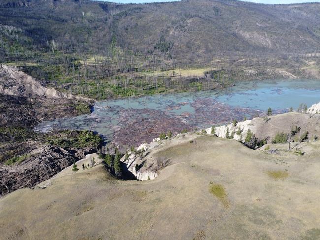Disaster threat from B.C. landslide's river waters decreases, says emergency minister | iNFOnews.ca