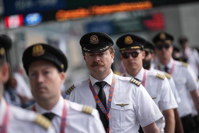 Air Canada pushing for government intervention as clock ticks on labour talks | iNFOnews.ca Air Canada pushing for government intervention as clock ticks on labour talks | iNFOnews.ca