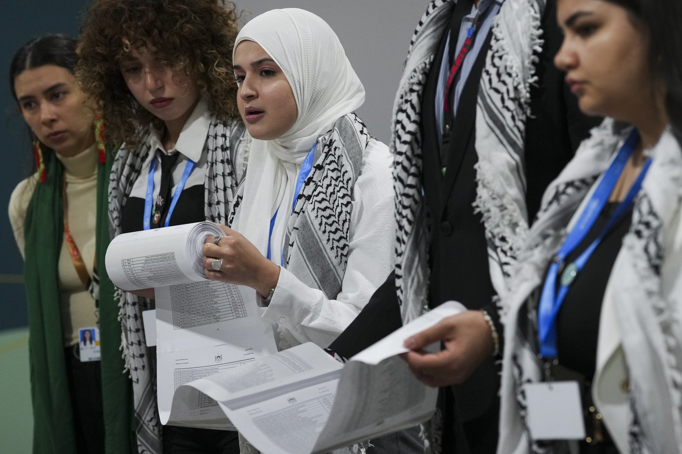 At UN climate talks, some see wars complicating negotiators' task | iNFOnews.ca At UN climate talks, some see wars complicating negotiators' task | iNFOnews.ca