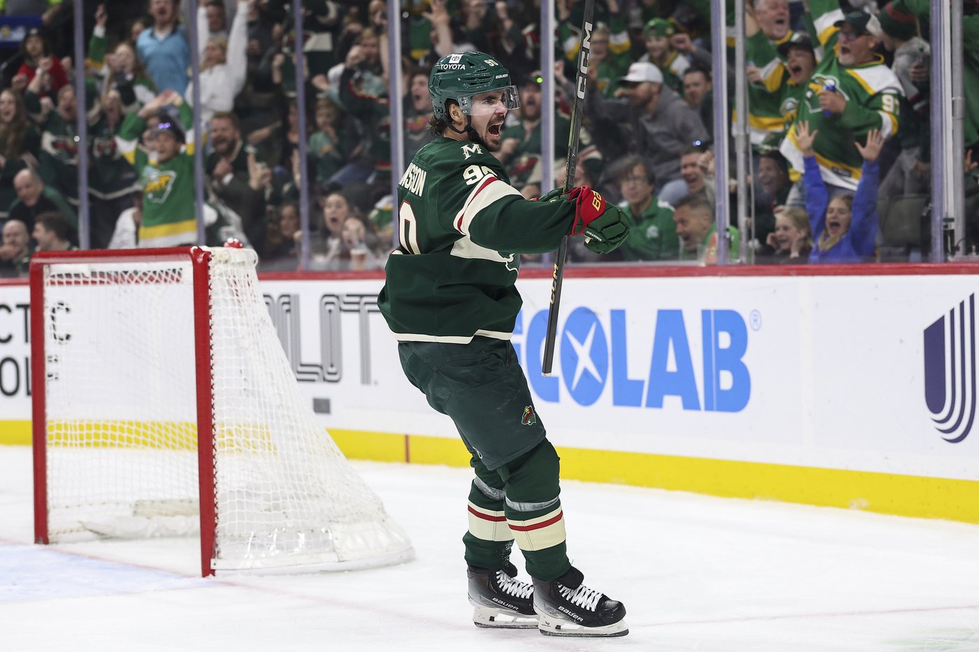 Wild clinch playoff spot by taking Ducks to OT on Eriksson Ek's tying goal with 20.9 seconds left | iNFOnews.ca