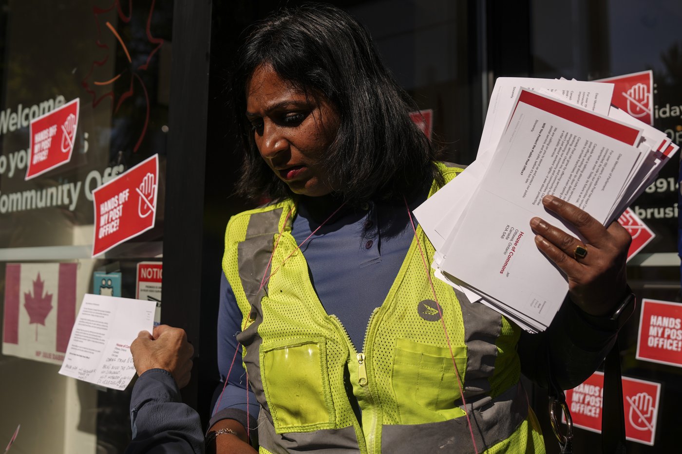 Canada Post CEO says he supports Ottawa's plan to shore up its shaky finances | iNFOnews.ca