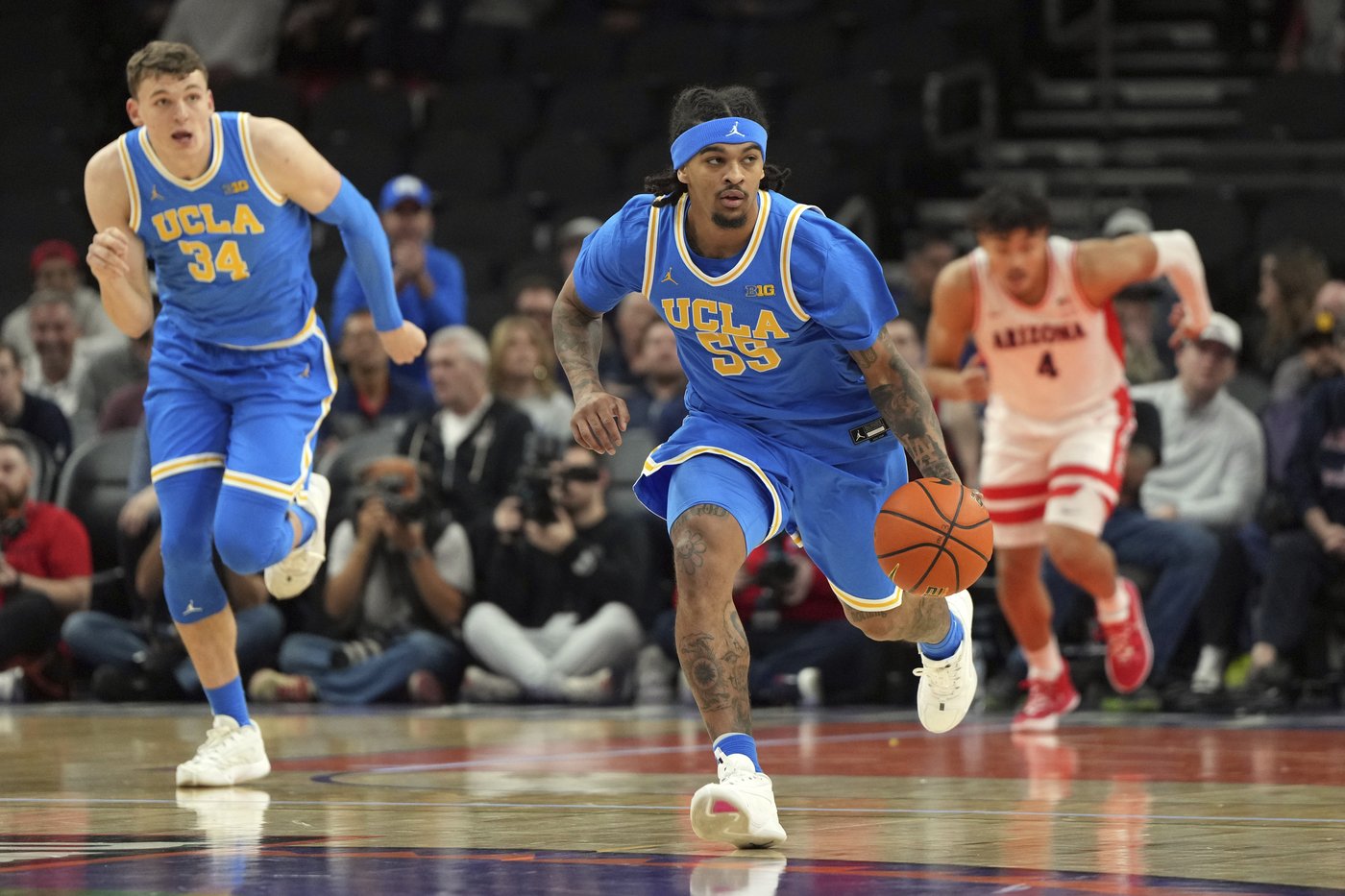 No. 24 UCLA fights back from a 13-point deficit in the second half to beat Arizona 57-54 | iNFOnews.ca No. 24 UCLA fights back from a 13-point deficit in the second half to beat Arizona 57-54 | iNFOnews.ca