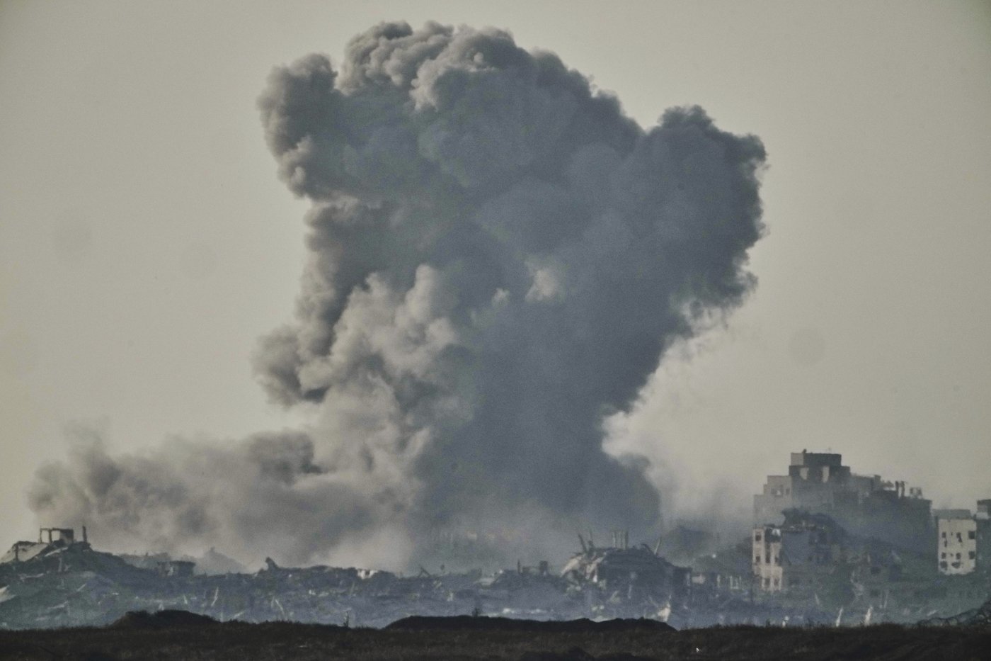 Hamas says it killed 12 Israeli-backed fighters. Israeli-supported group says they were aid workers | iNFOnews.ca Hamas says it killed 12 Israeli-backed fighters. Israeli-supported group says they were aid workers | iNFOnews.ca
