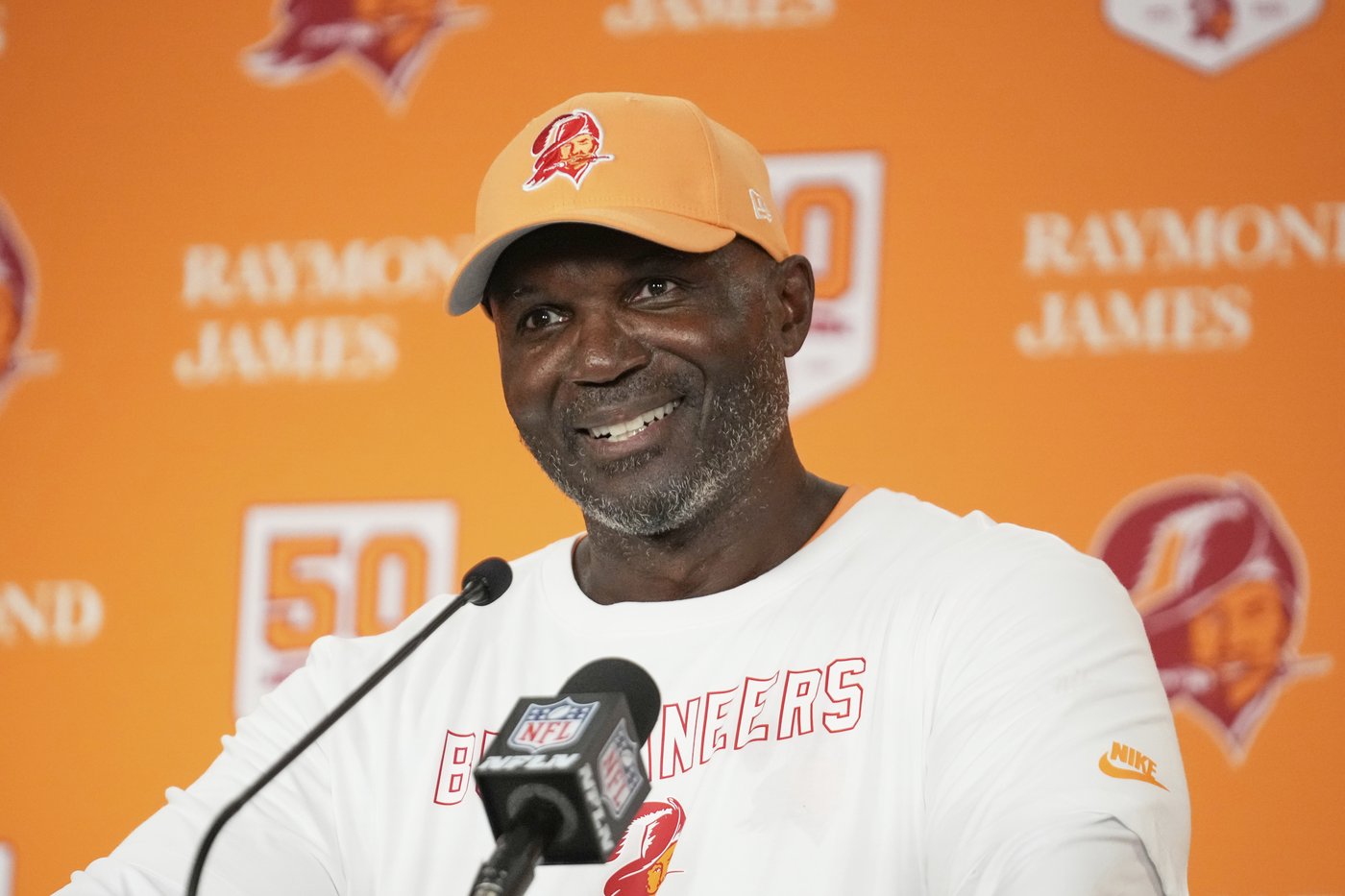 Todd Bowles and the Buccaneers have had Jalen Hurts' number unlike any other team | iNFOnews.ca Todd Bowles and the Buccaneers have had Jalen Hurts' number unlike any other team | iNFOnews.ca