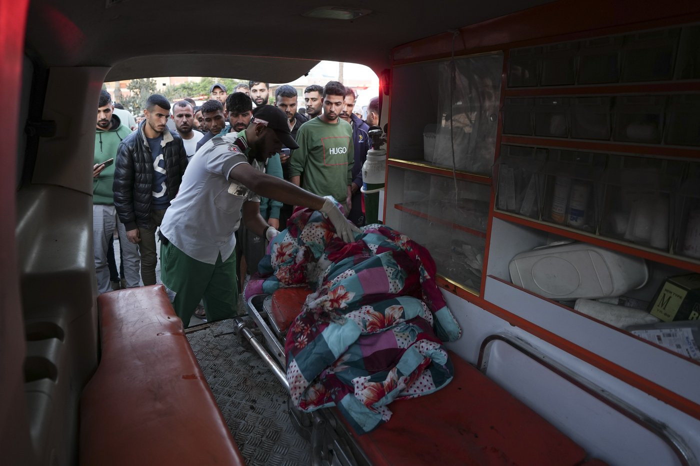 Middle East latest: US vetoes a Gaza cease-fire resolution | iNFOnews.ca