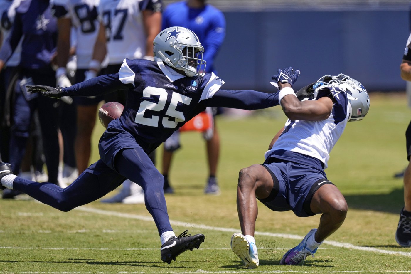 Wide receiver George Pickens fitting in with Cowboys in training camp | iNFOnews.ca