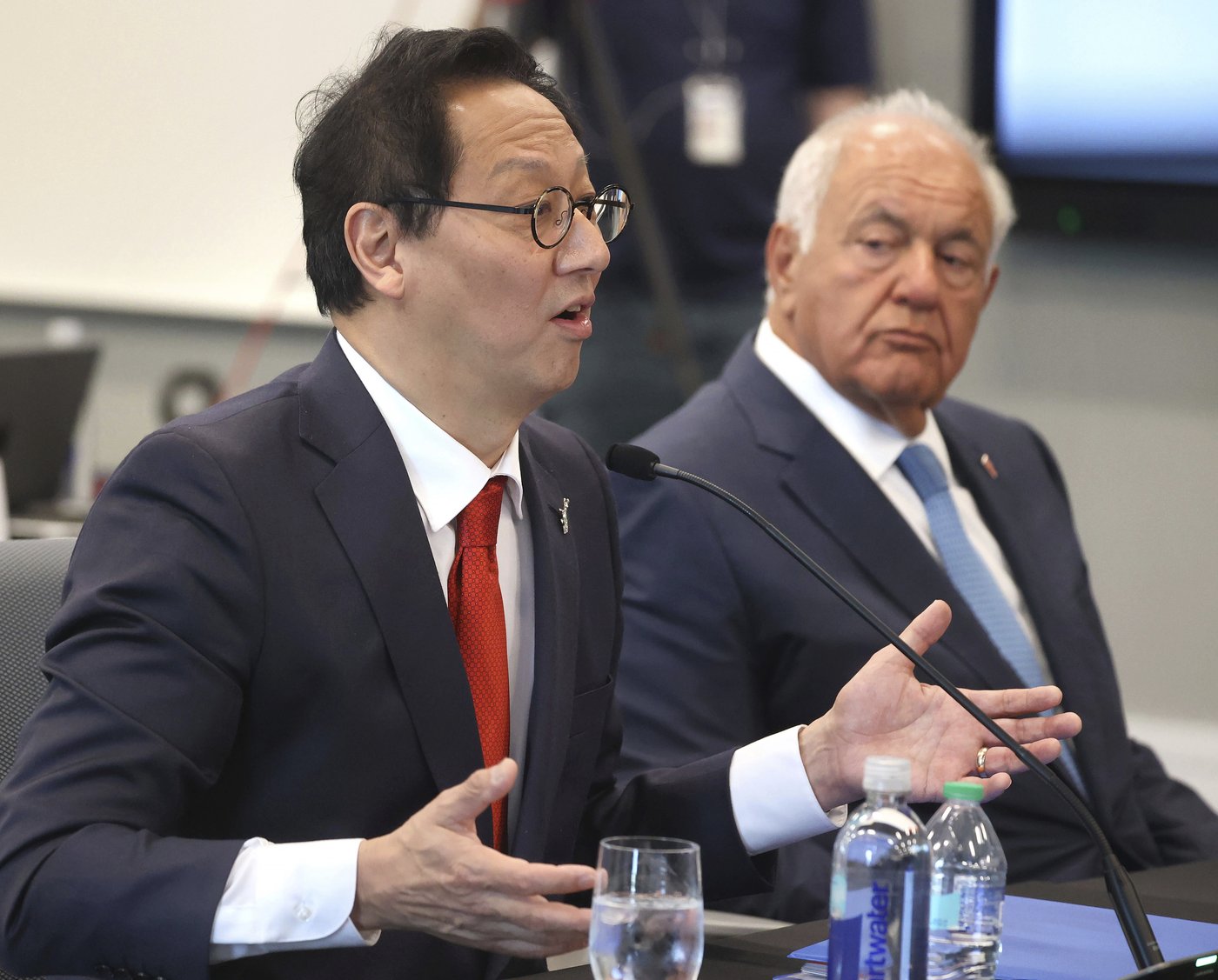 Santa Ono rejected for University of Florida presidency amid conservative backlash | iNFOnews.ca
