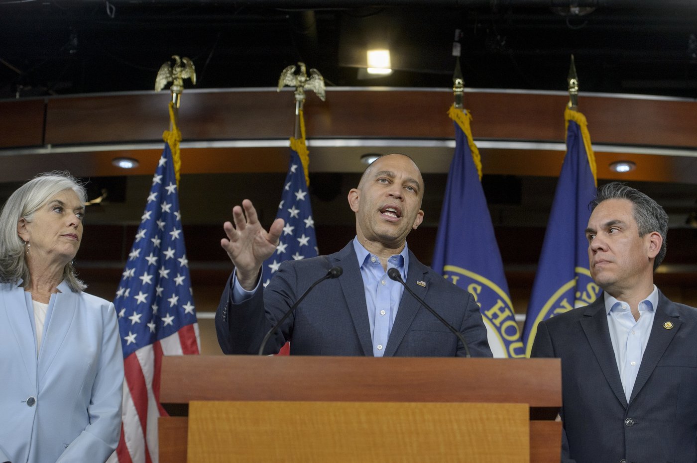 Democrats clashed over their shutdown strategy. But the party's identity crisis runs far deeper | iNFOnews.ca