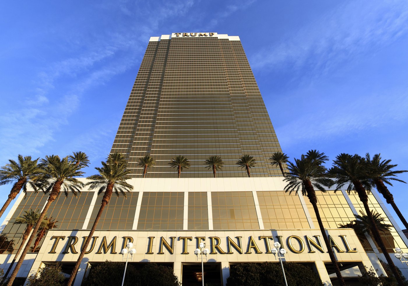 Soldier shot self in head before Cybertruck exploded outside Trump's Las Vegas hotel, officials say | iNFOnews.ca Soldier shot self in head before Cybertruck exploded outside Trump's Las Vegas hotel, officials say | iNFOnews.ca
