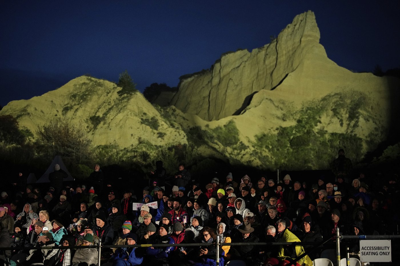 PHOTO COLLECTION:Anzac Day | iNFOnews.ca