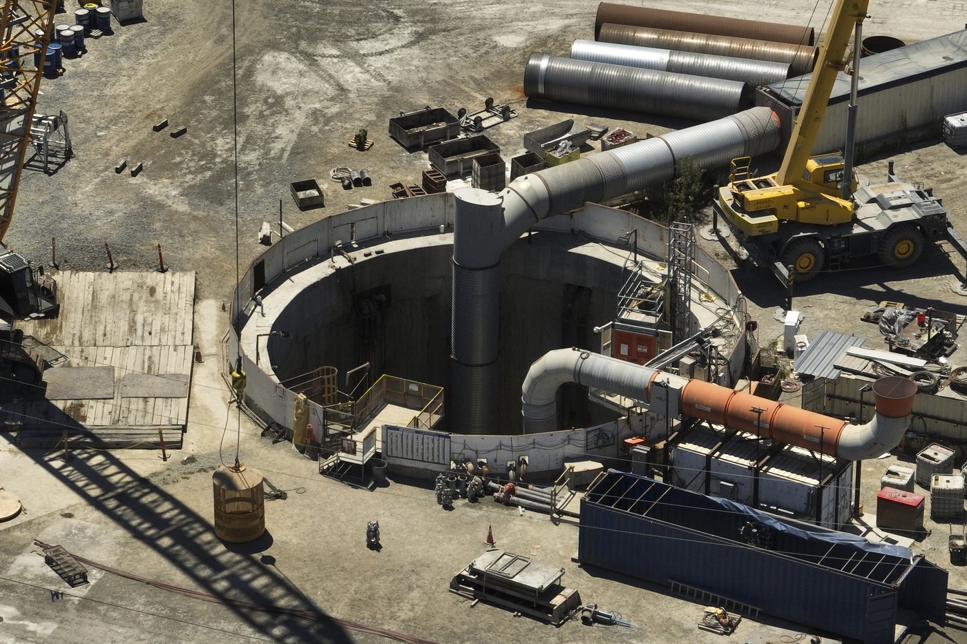 Workers raced for miles in the dark to escape being trapped after tunnel collapsed in Los Angeles | iNFOnews.ca Workers raced for miles in the dark to escape being trapped after tunnel collapsed in Los Angeles | iNFOnews.ca