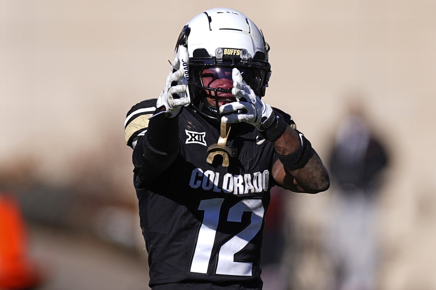Travis Hunter, the 2-way standout for Colorado, is the AP college football player of the year | iNFOnews.ca