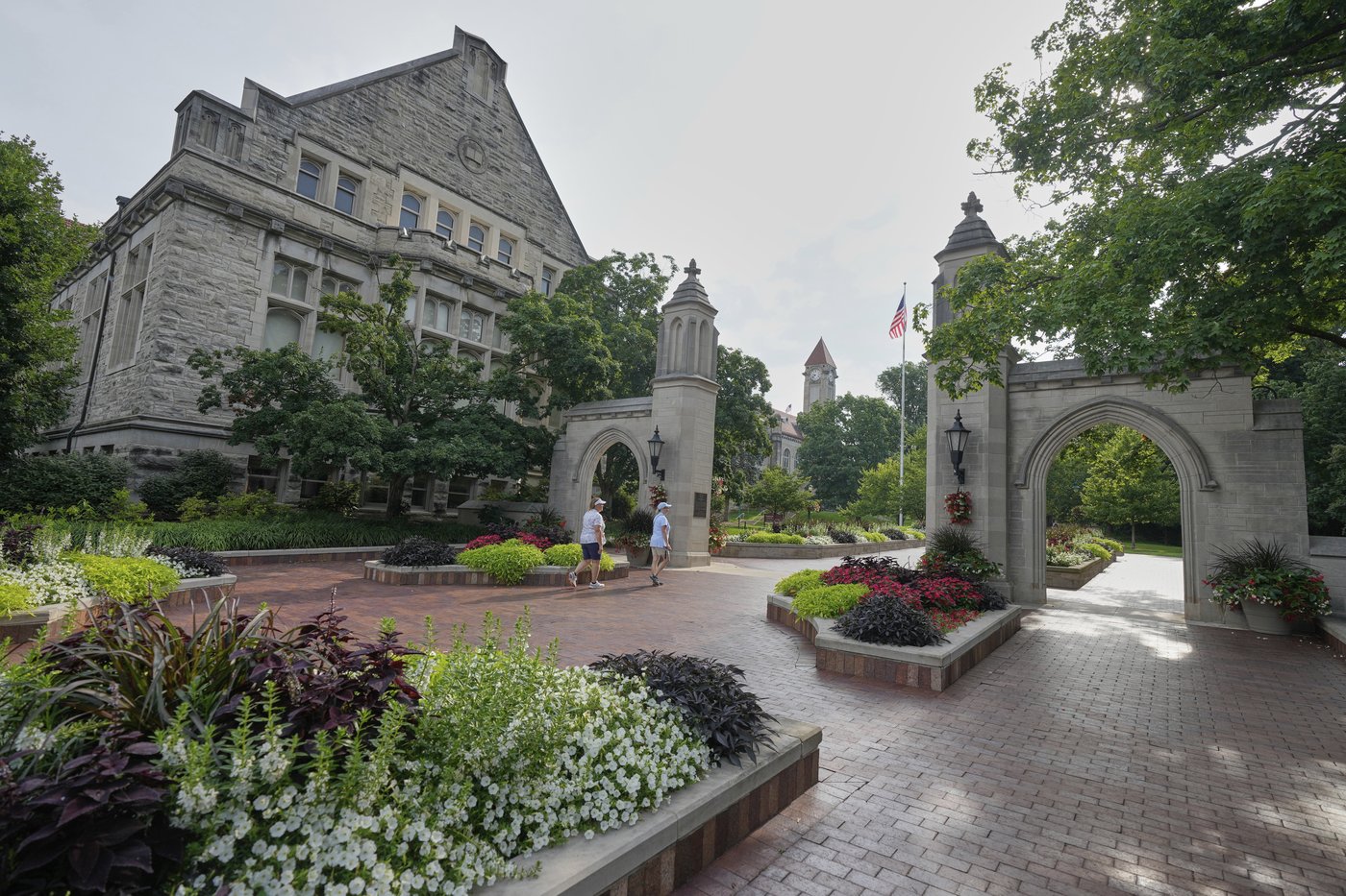 Far beyond Harvard, conservative efforts to reshape higher education are gaining steam | iNFOnews.ca